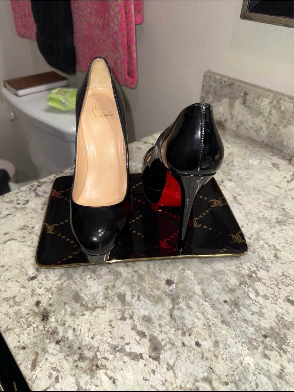 Christian Louboutin Black Patent Pumps with Red Sole - Picture 3 of 4